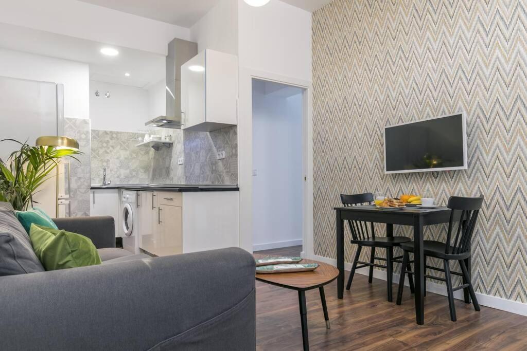 Apartamentos Plaza De Pedro Zerolo I Madryt Zewnętrze zdjęcie