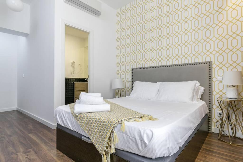 Apartamentos Plaza De Pedro Zerolo I Madryt Zewnętrze zdjęcie